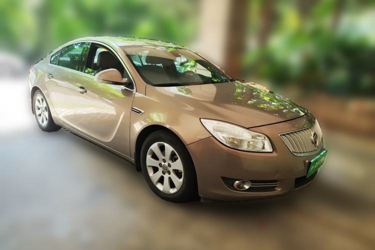 Used Buick Regal 2012 2.0L Luxury Edition Front Right 45 Deg