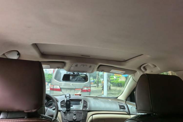 Used Buick Regal 2012 2.0L Comfort Edition Headliner
