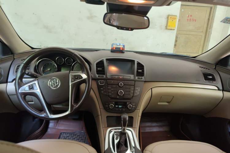 Used Buick Regal 2012 2.0L Luxury Edition Headliner