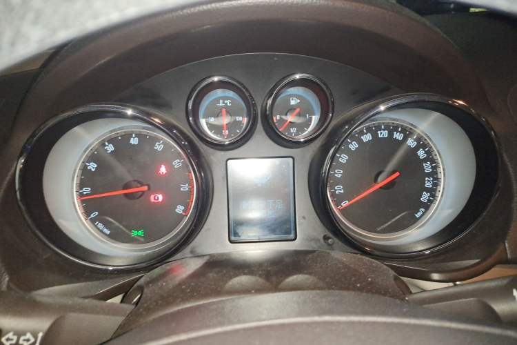 Used Buick Regal 2012 2.0L Comfort Edition Instrument Cluster