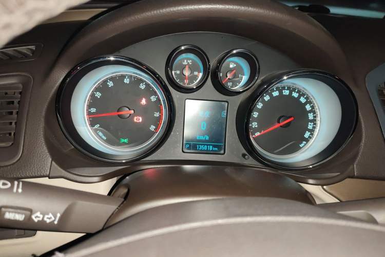 Used Buick Regal 2012 2.0L Comfort Edition Instrument Cluster