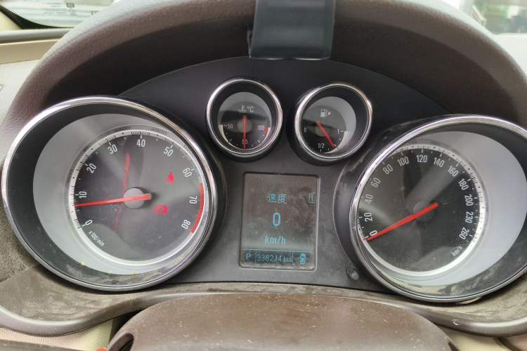 Used Buick Regal 2012 2.0L Luxury Edition Instrument Cluster