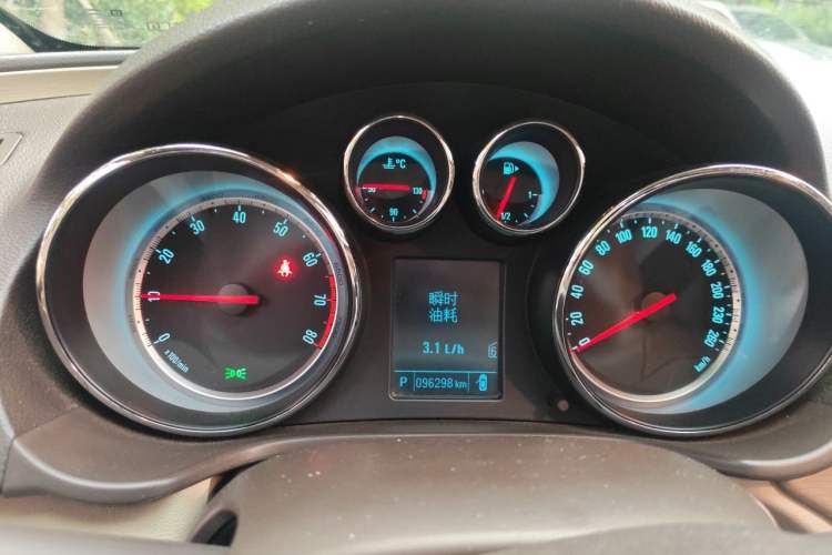 Used Buick Regal 2012 2.0L Comfort Edition Instrument Cluster