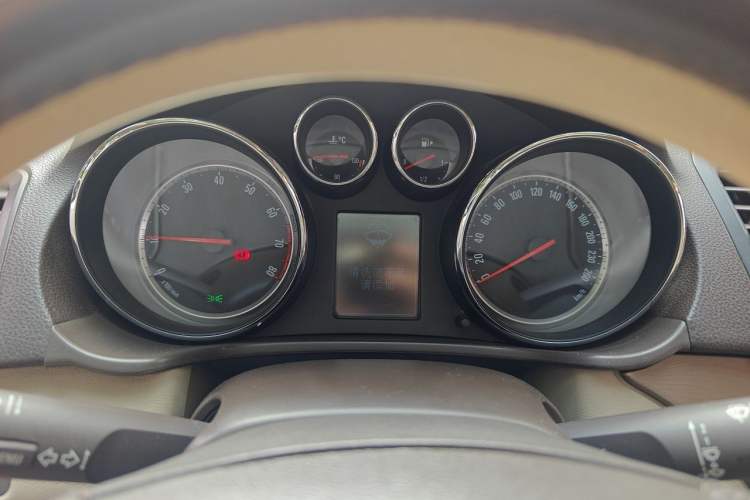Used Buick Regal 2012 2.0L Luxury Edition Instrument Cluster