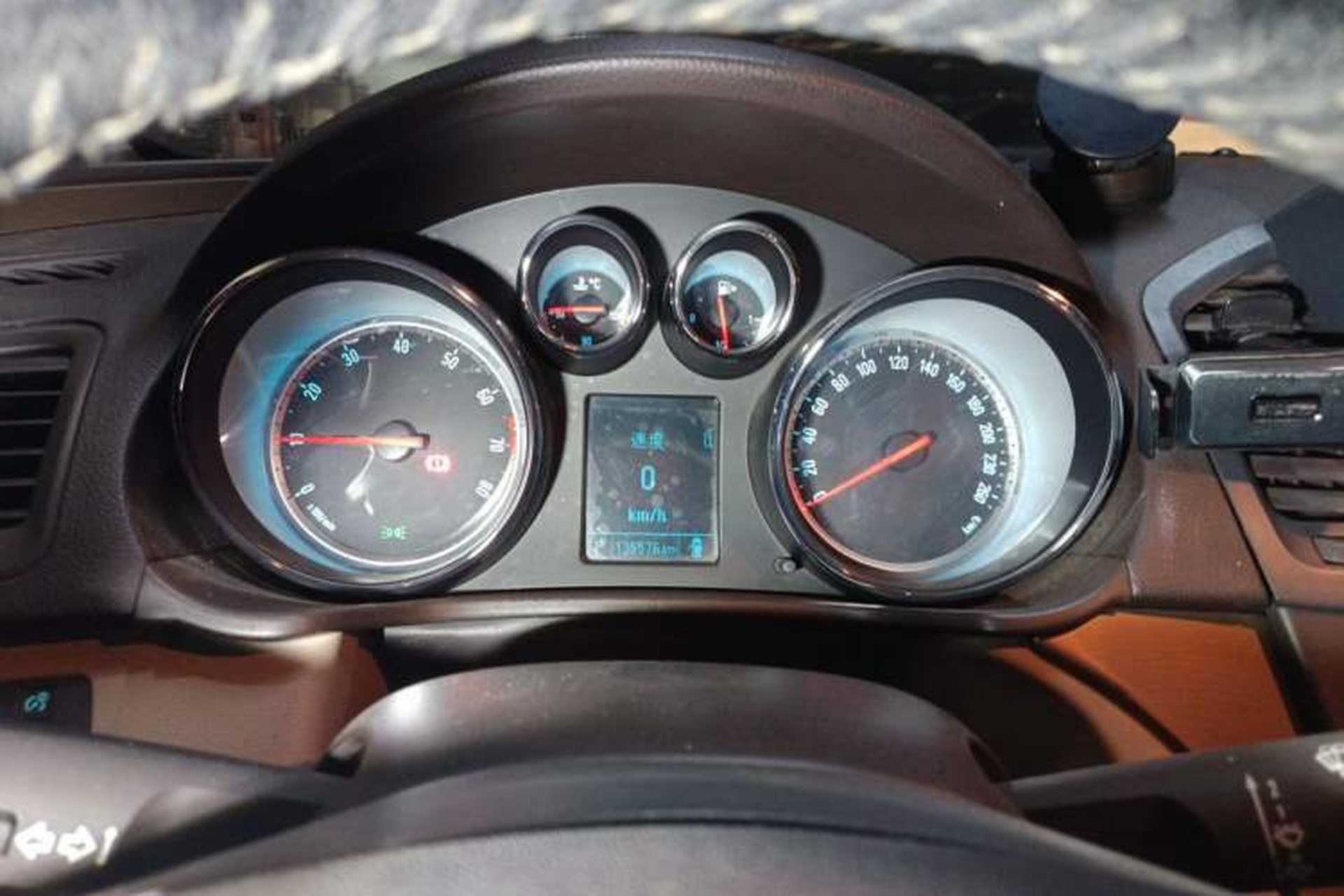 Used Buick Regal 2012 2.0L Comfort Edition Instrument Cluster