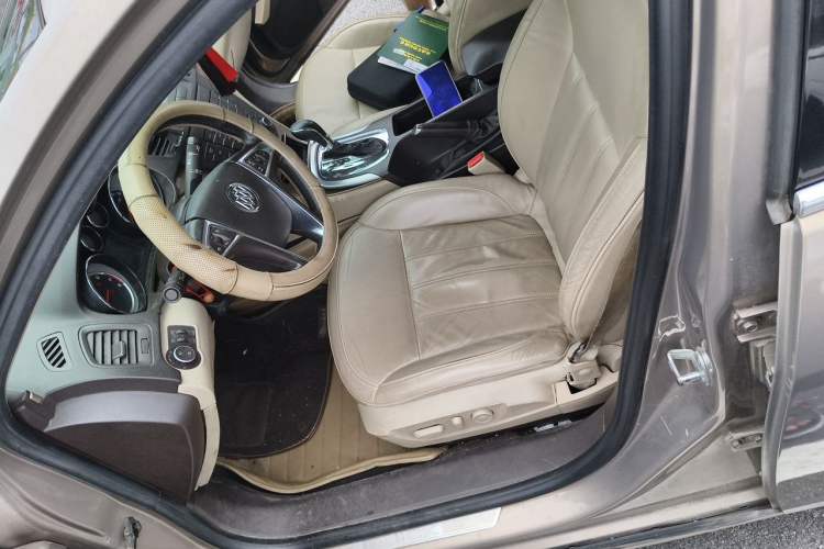 Used Buick Regal 2012 2.0L Luxury Edition Left Front Seat