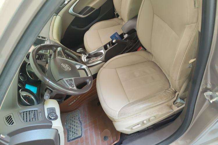 Used Buick Regal 2012 2.0L Luxury Edition Left Front Seat