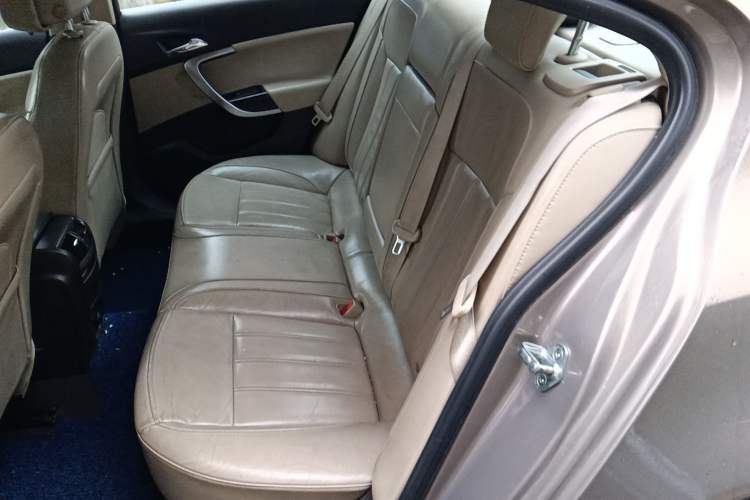 Used Buick Regal 2012 2.0L Luxury Edition Left Rear Seat