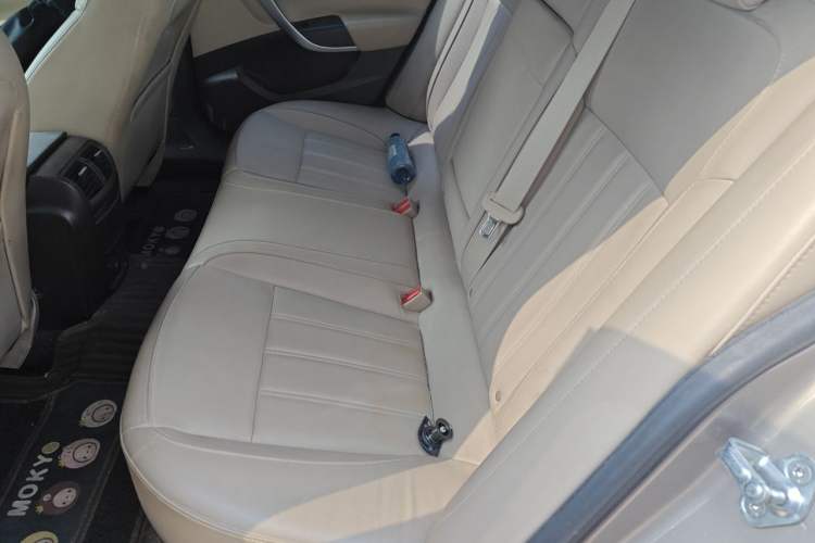 Used Buick Regal 2012 2.0L Luxury Edition Left Rear Seat