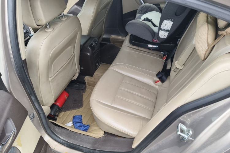 Used Buick Regal 2012 2.0L Luxury Edition Left Rear Seat