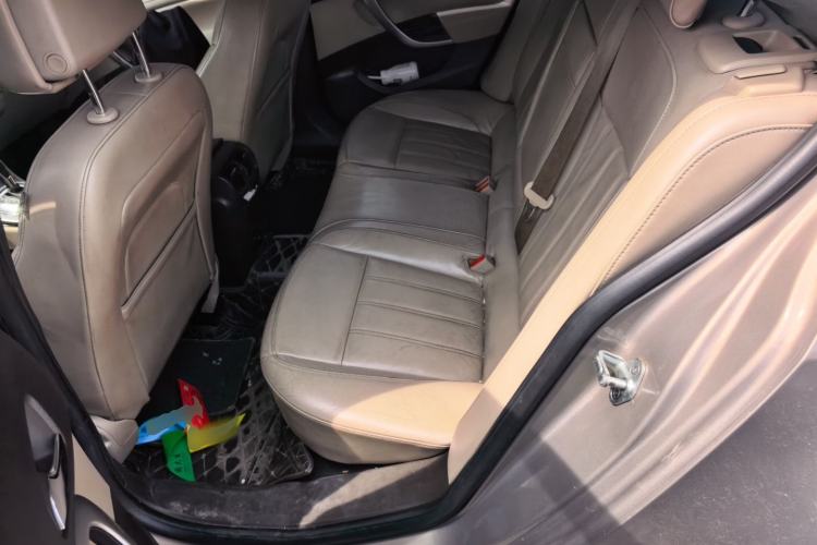 Used Buick Regal 2012 2.0L Luxury Edition Left Rear Seat