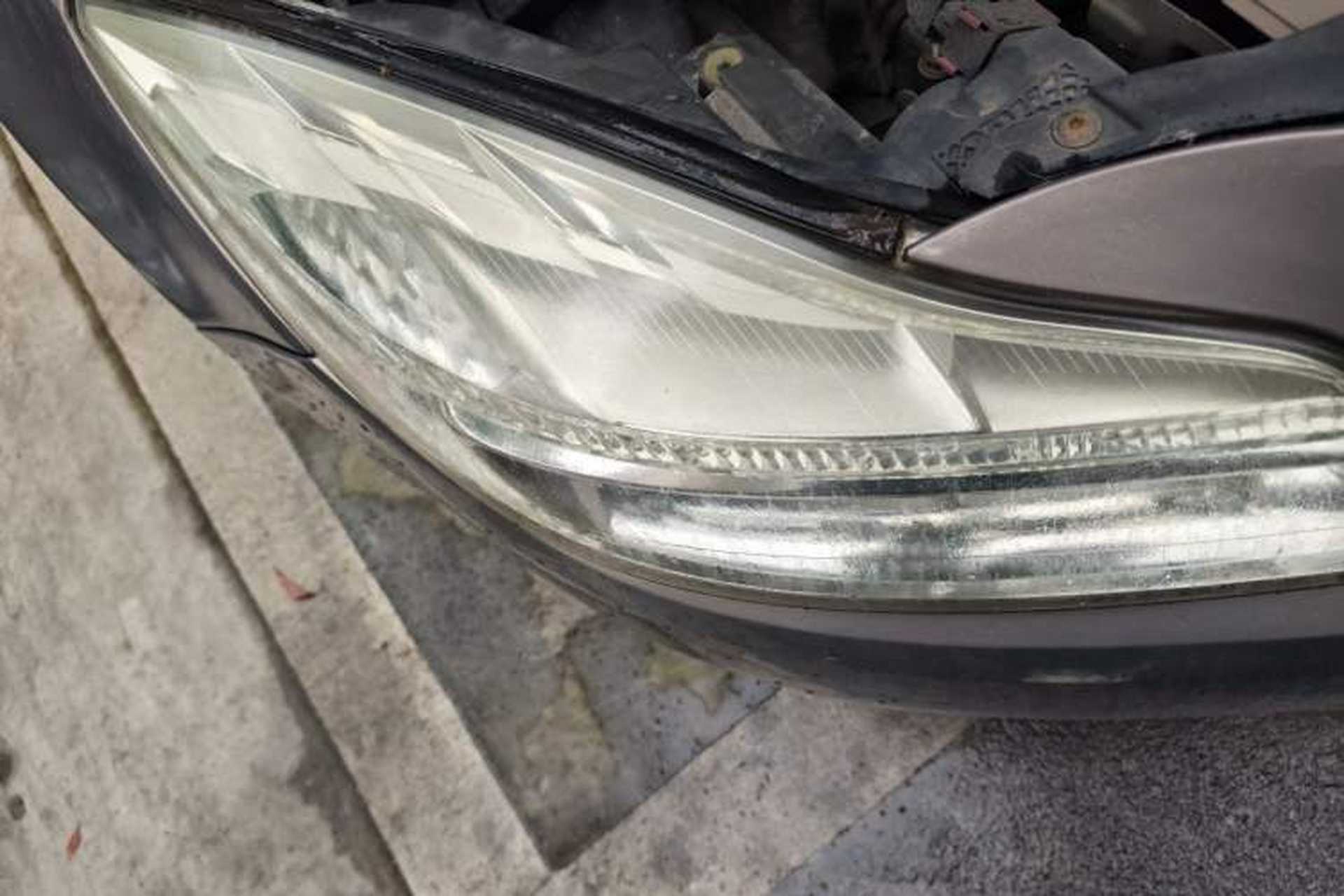 Used Buick Regal 2012 2.0L Luxury Edition Right Front Headlight