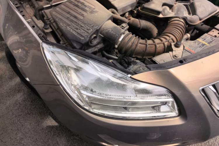 Used Buick Regal 2012 2.0L Luxury Edition Right Front Headlight