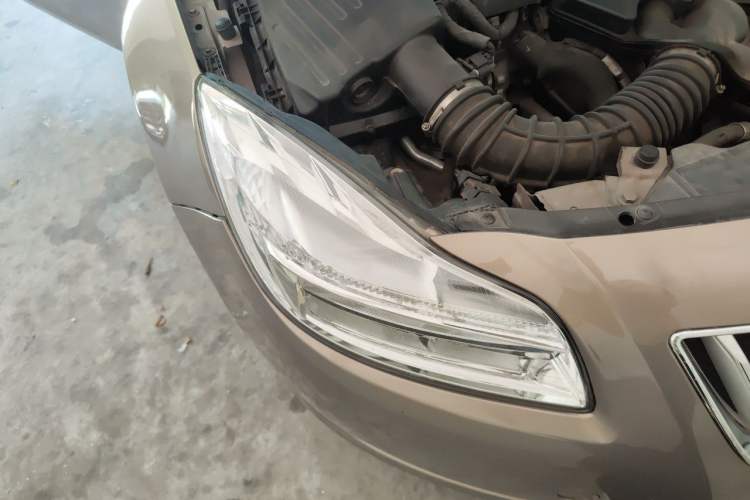 Used Buick Regal 2012 2.0L Luxury Edition Right Front Headlight