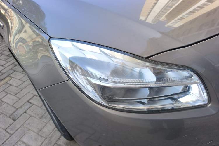 Used Buick Regal 2012 2.0L Comfort Edition Right Front Headlight