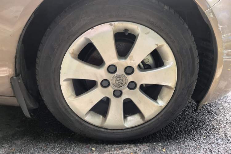 Used Buick Regal 2012 2.0L Comfort Edition Right Front Wheel Hub