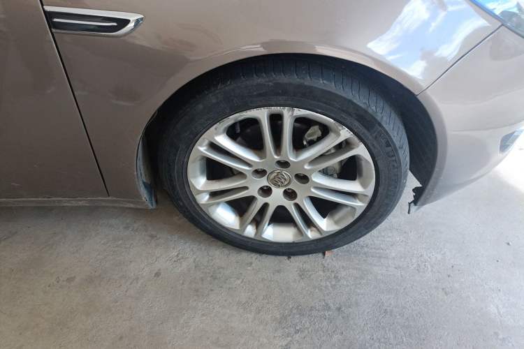 Used Buick Regal 2012 2.4L SIDI Flagship Edition Right Front Wheel Hub