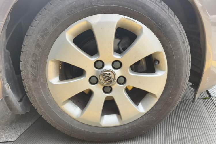 Used Buick Regal 2012 2.0L Luxury Edition Right Front Wheel Hub