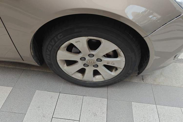 Used Buick Regal 2012 2.0L Comfort Edition Right Front Wheel Hub