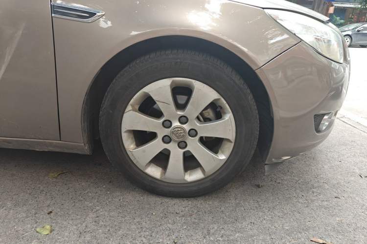 Used Buick Regal 2012 2.0L Comfort Edition Right Front Wheel Hub