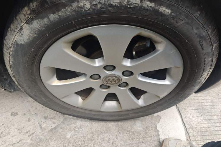 Used Buick Regal 2012 2.0L Comfort Edition Right Front Wheel Hub