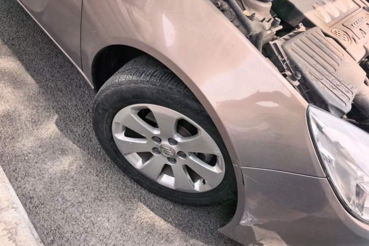 Used Buick Regal 2012 2.0L Luxury Edition Right Front Wheel Hub
