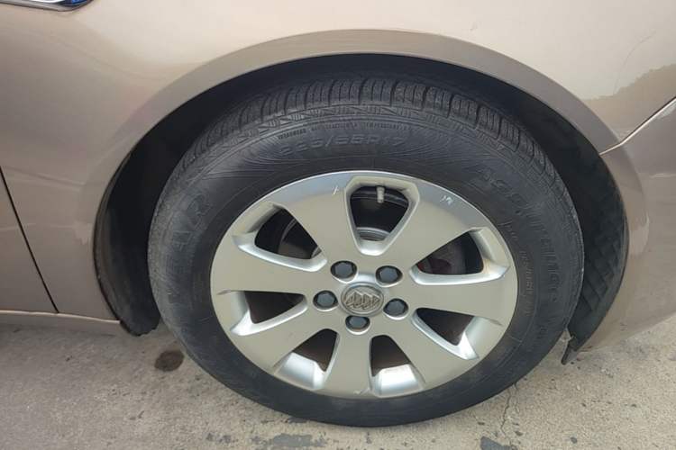 Used Buick Regal 2012 2.0L Luxury Edition Right Front Wheel Hub