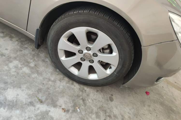 Used Buick Regal 2012 2.0L Luxury Edition Right Front Wheel Hub