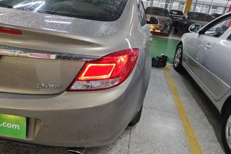 Used Buick Regal 2012 2.0L Comfort Edition Right Rear Taillight