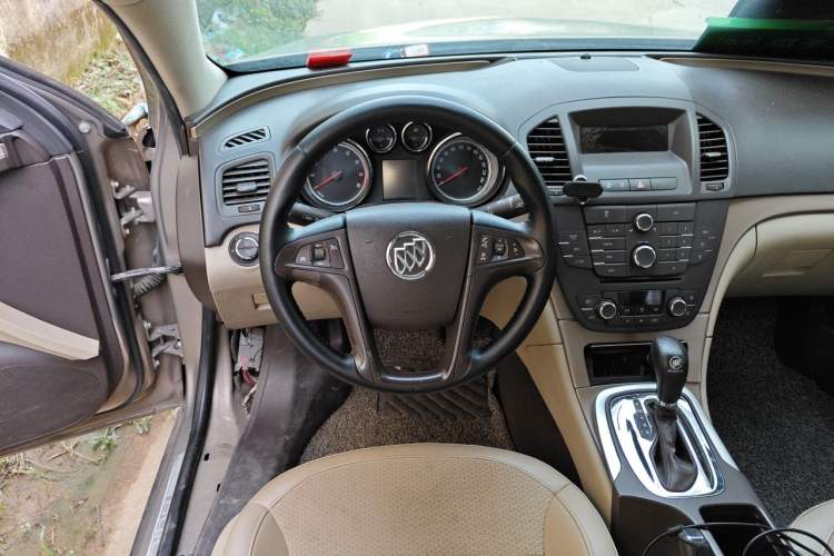 Used Buick Regal 2012 2.0L Comfort Edition Steering Wheel