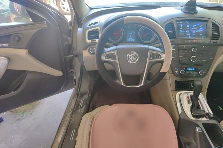 Used Buick Regal 2012 2.0L Luxury Edition Steering Wheel