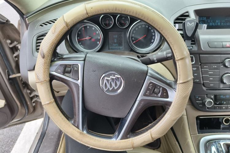 Used Buick Regal 2012 2.0L Luxury Edition Steering Wheel