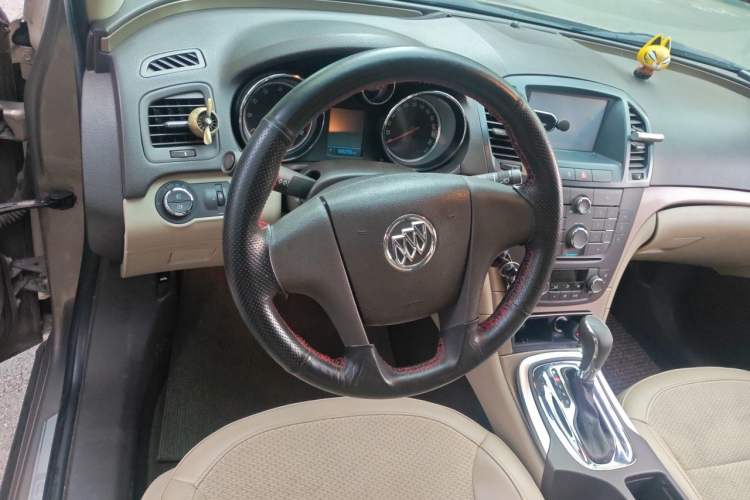 Used Buick Regal 2012 2.0L Comfort Edition Steering Wheel