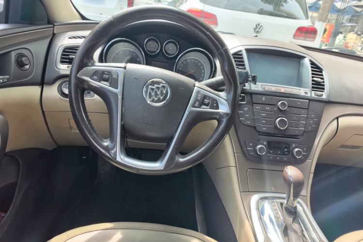 Used Buick Regal 2012 2.0L Luxury Edition Steering Wheel