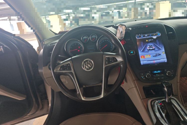 Used Buick Regal 2012 2.0L Luxury Edition Steering Wheel