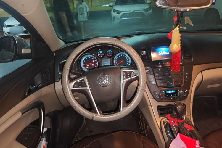Used Buick Regal 2012 2.0L Luxury Edition Steering Wheel