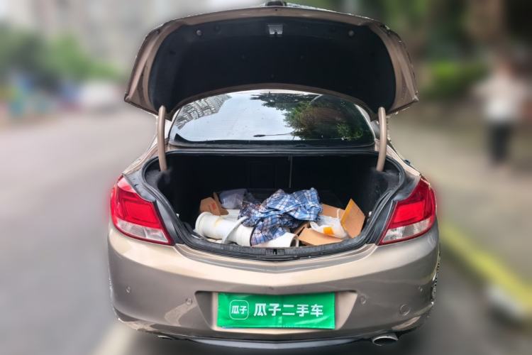 Used Buick Regal 2012 2.0L Comfort Edition Trunk
