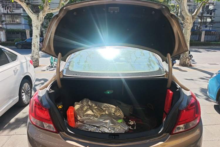 Used Buick Regal 2012 2.0L Comfort Edition Trunk