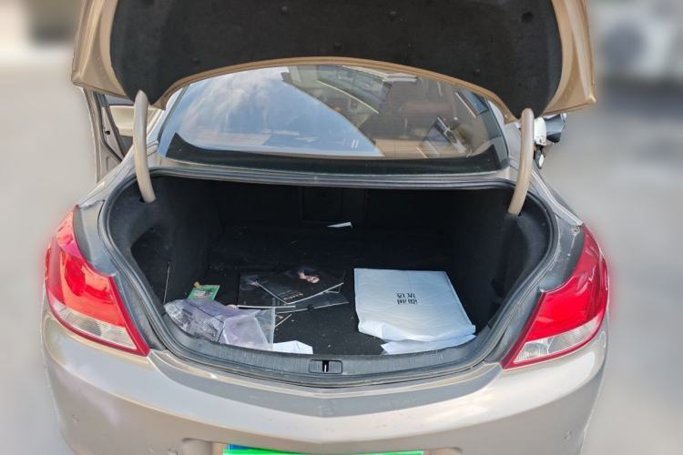 Used Buick Regal 2012 2.0L Comfort Edition Trunk