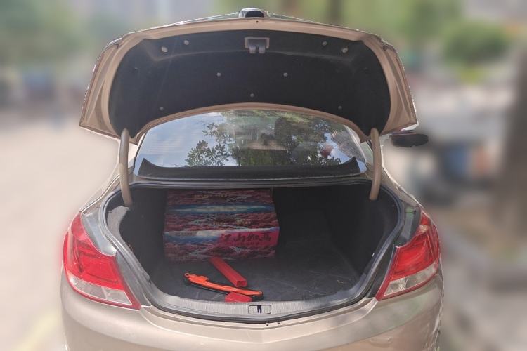 Used Buick Regal 2012 2.0L Comfort Edition Trunk