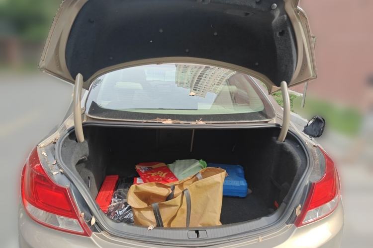 Used Buick Regal 2012 2.0L Comfort Edition Trunk