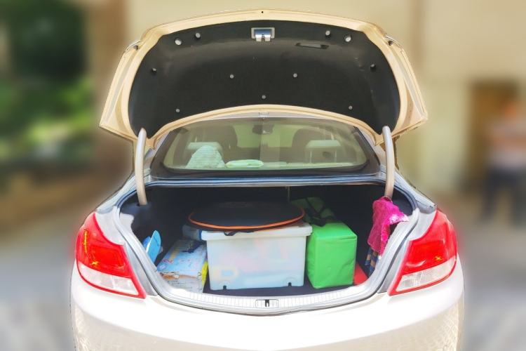 Used Buick Regal 2012 2.0L Luxury Edition Trunk