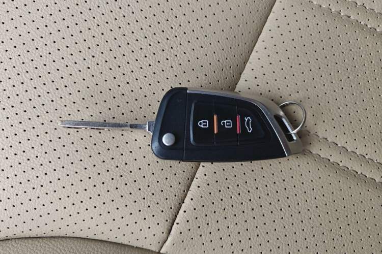 Used Buick Regal 2012 2.0L Comfort Edition Vehicle Key