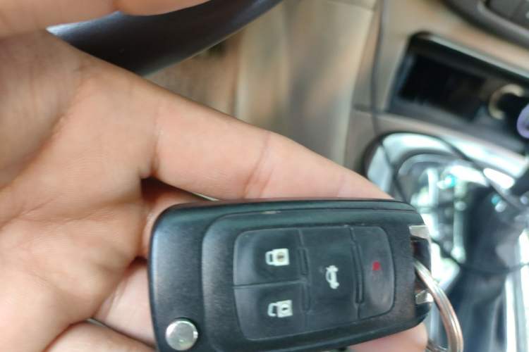 Used Buick Regal 2012 2.0L Luxury Edition Vehicle Key