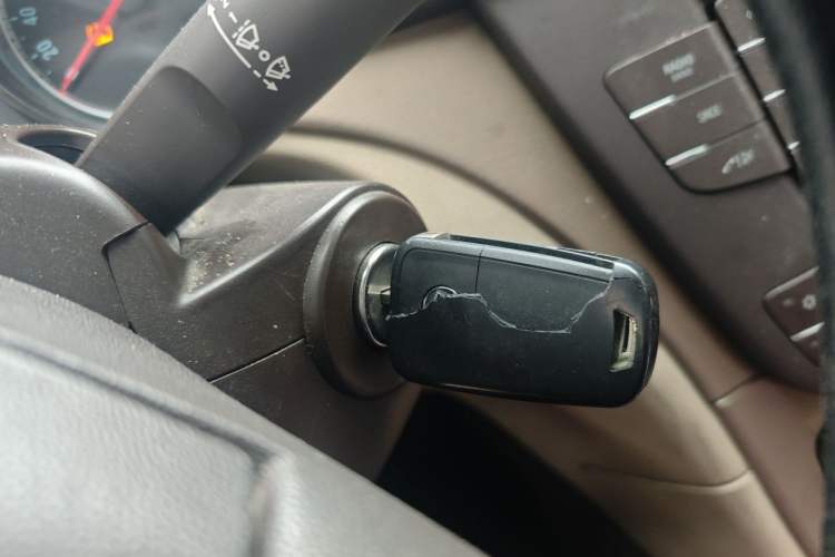 Used Buick Regal 2012 2.0L Comfort Edition Vehicle Key