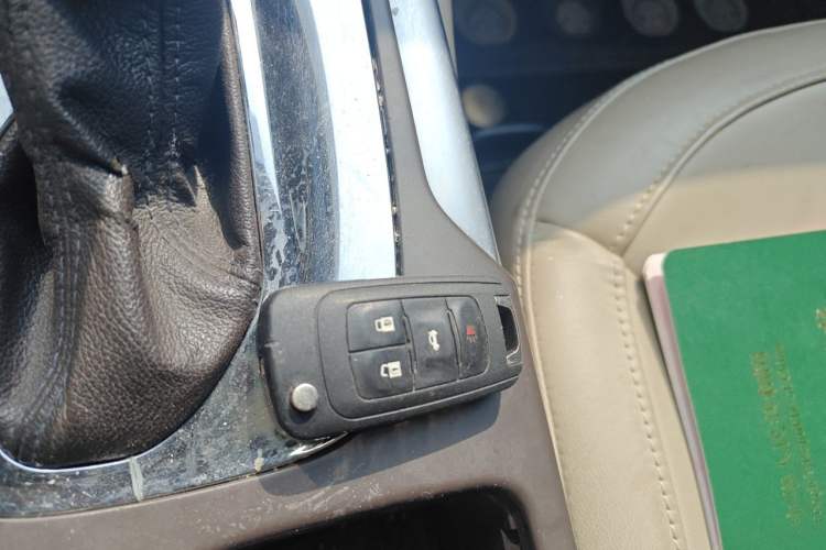 Used Buick Regal 2012 2.0L Luxury Edition Vehicle Key