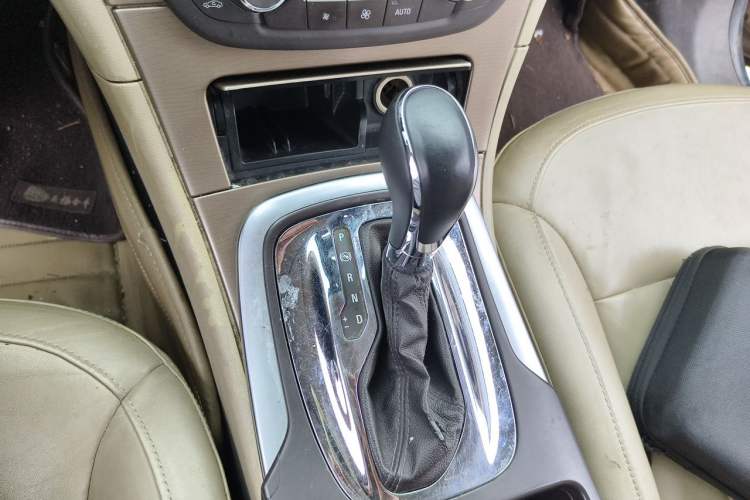 Used Buick Regal 2012 2.0L Luxury Edition Vehicle Key