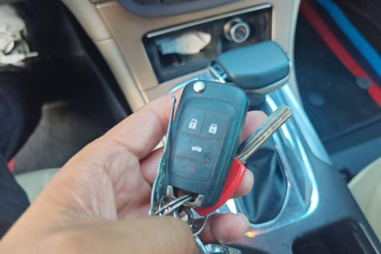 Used Buick Regal 2012 2.0L Luxury Edition Vehicle Key