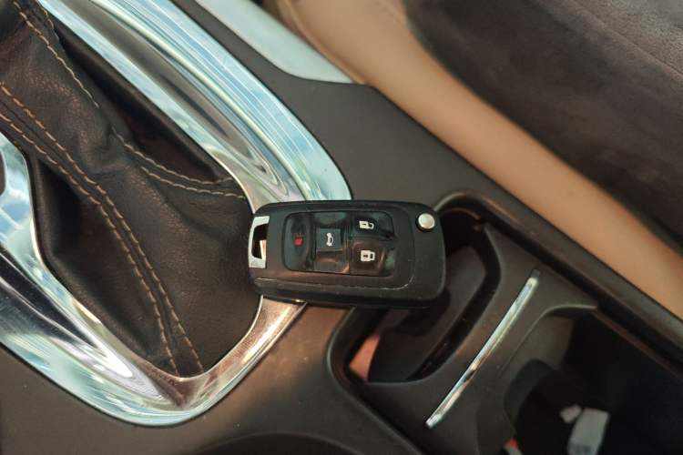 Used Buick Regal 2012 2.0L Luxury Edition Vehicle Key