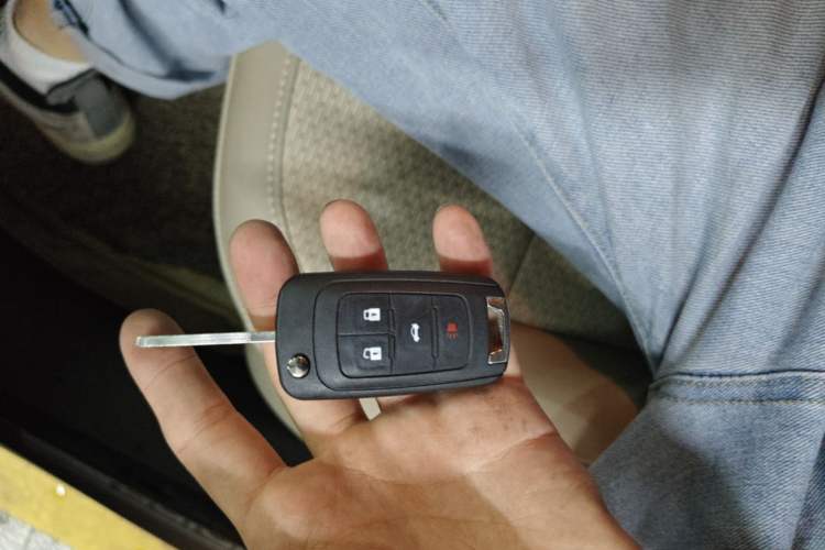 Used Buick Regal 2012 2.0L Comfort Edition Vehicle Key